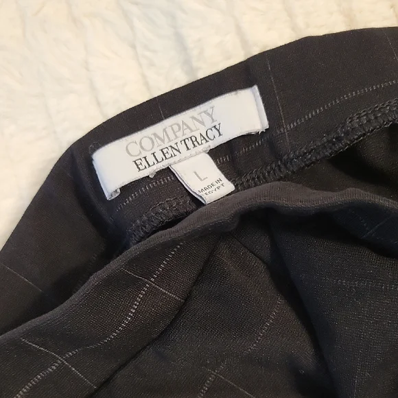 Ellen Tracy Black Dress Pants Sleek Tapered Design Thin Stripe Checkered Design - Picture 2 of 7
